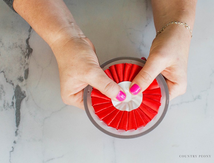 DIY Personalized Rosette Ribbon Gift Topper - Country Peony Blog