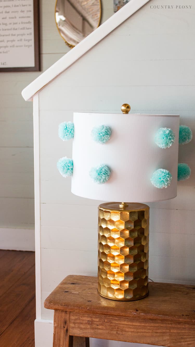 DIY Pom-Pom Lamp Shade with Clover's Pom-Pom Maker.- Country Peony Blog