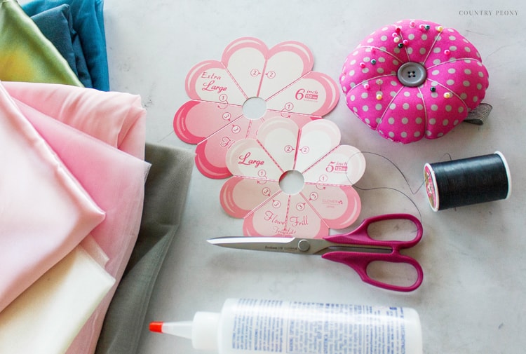 DIY Spring Fabric Floral Garland with Clover's Flower Frill Template