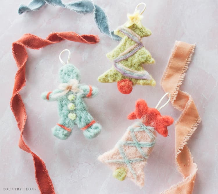 DIY Felt Christmas Ornaments with Clover's Needle Felting Tools - Country Peony Blog