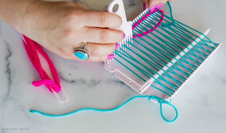 DIY Colorful & Cozy Yarn Coasters with Clover's Mini Weaving Loom - Country Peony