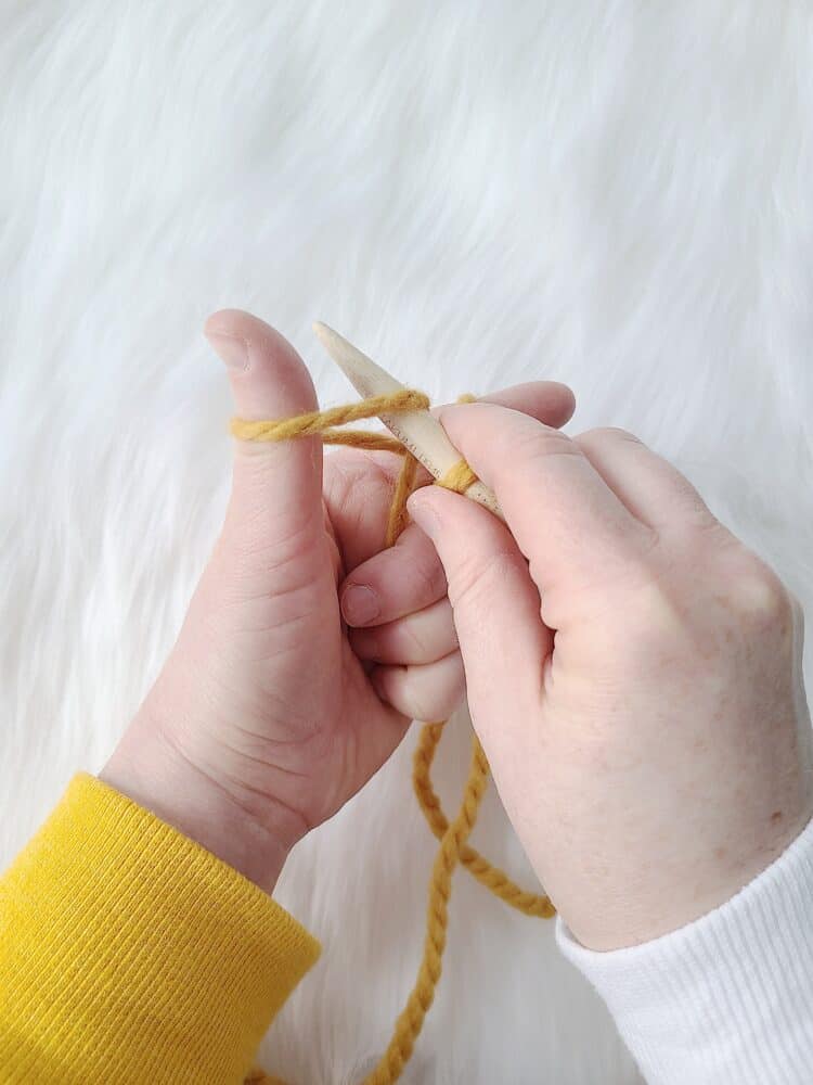 Beginner Knitting – Casting On, Knit, and Purl Stitches – Clover Needlecraft