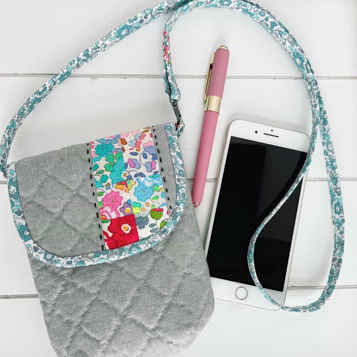 DIY Cell Phone Bag | Quilting mini Cross Bag | Mobile Pouch Making | Sewing  Pattern(PDF) - YouTube