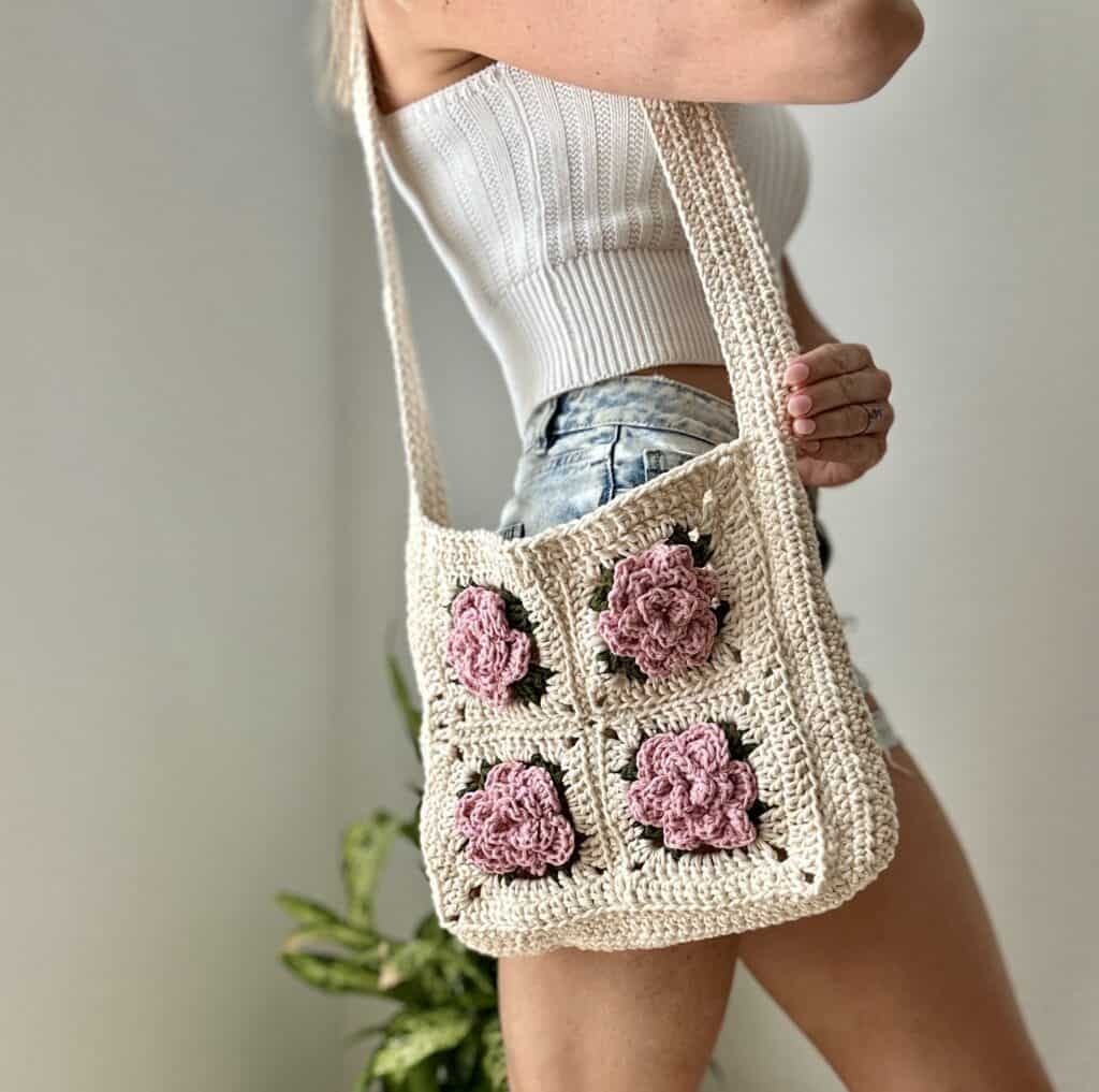 Rose Petals Crochet Tote Bag – Clover Needlecraft